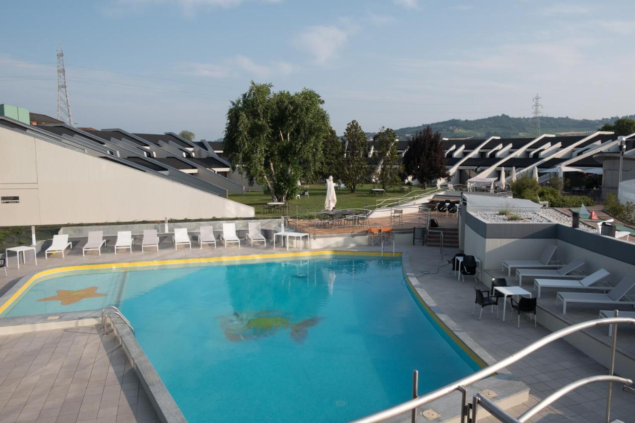 Alba Hotel Exterior foto